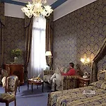 Al Ponte Antico Otel Venedik