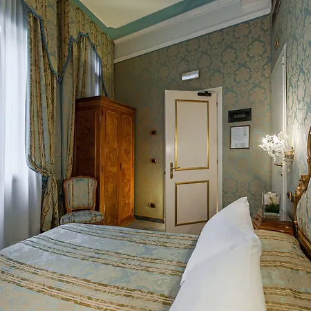 Al Ponte Antico Ξενοδοχείο 4*