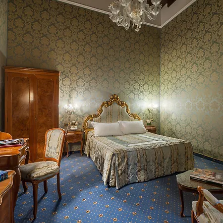 安提克庞特酒店