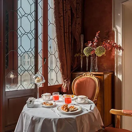 安提克庞特酒店 4*