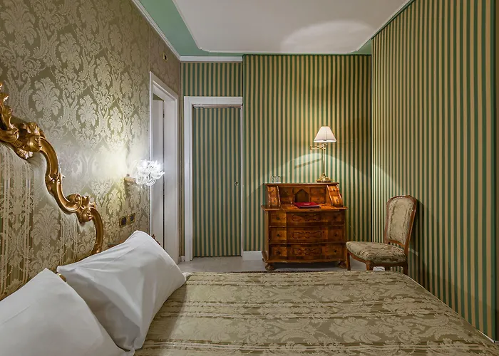 Al Ponte Antico Hotel