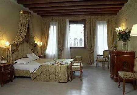 Hotel Al Ponte Antico