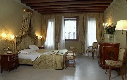 Hotel Al Ponte Antico