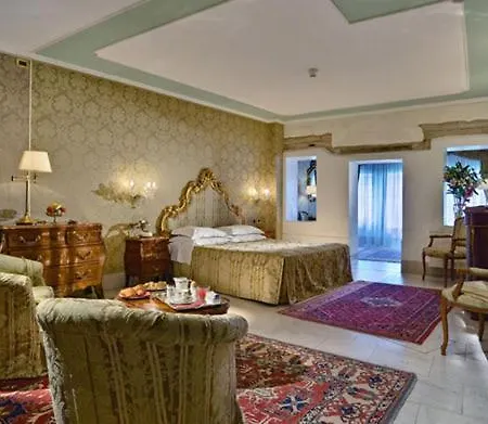 Al Ponte Antico Otel