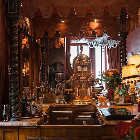 Al Ponte Antico Hotel