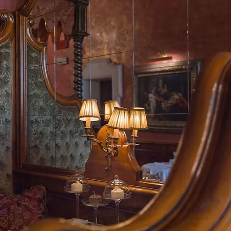 Al Ponte Antico Hotel 4*