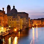 Al Ponte Antico 4*